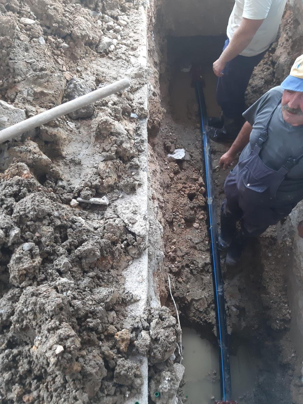 Služba za održavanje vodovodne mreže i objekata:  POPRAVKE KVAROVA NA VODOVODNOJ MREŽI 