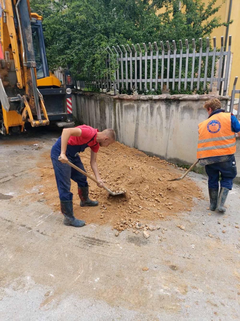 Služba za održavanje kanalizacione mreže i objekata: AKTIVNOSTI NA KANALIZACIONOJ MREŽI 