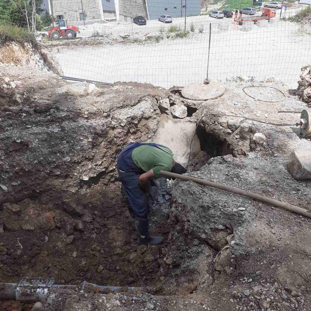 Služba za održavanje kanalizacione mreže i objekata: AKTIVNOSTI NA KANALIZACIONOJ MREŽI 