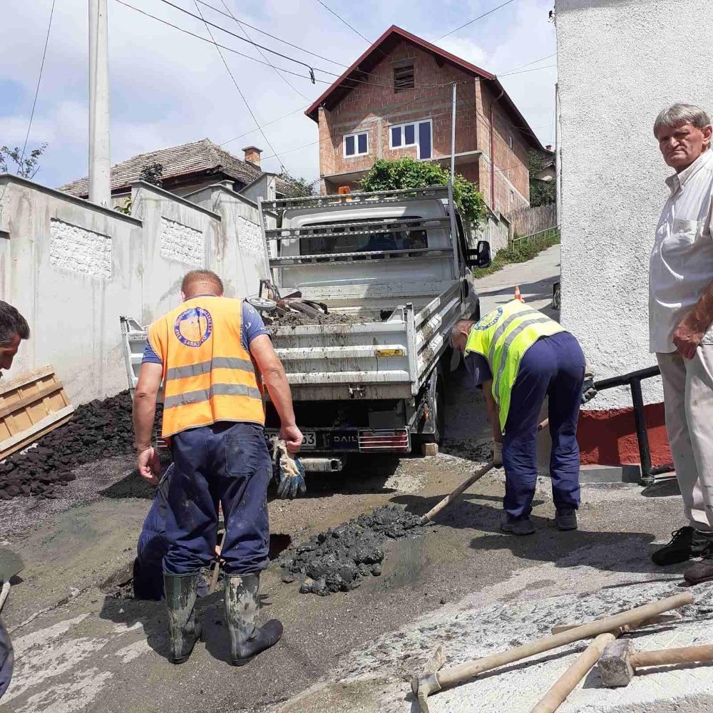 Služba za održavanje kanalizacione mreže i objekata: POPRAVKA FEKALNOG PRIKLJUČKA