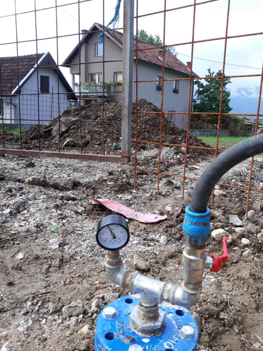 Služba za održavanje vodovodne mreže i objekata:  POPRAVKE KVAROVA NA VODOVODNOJ MREŽI