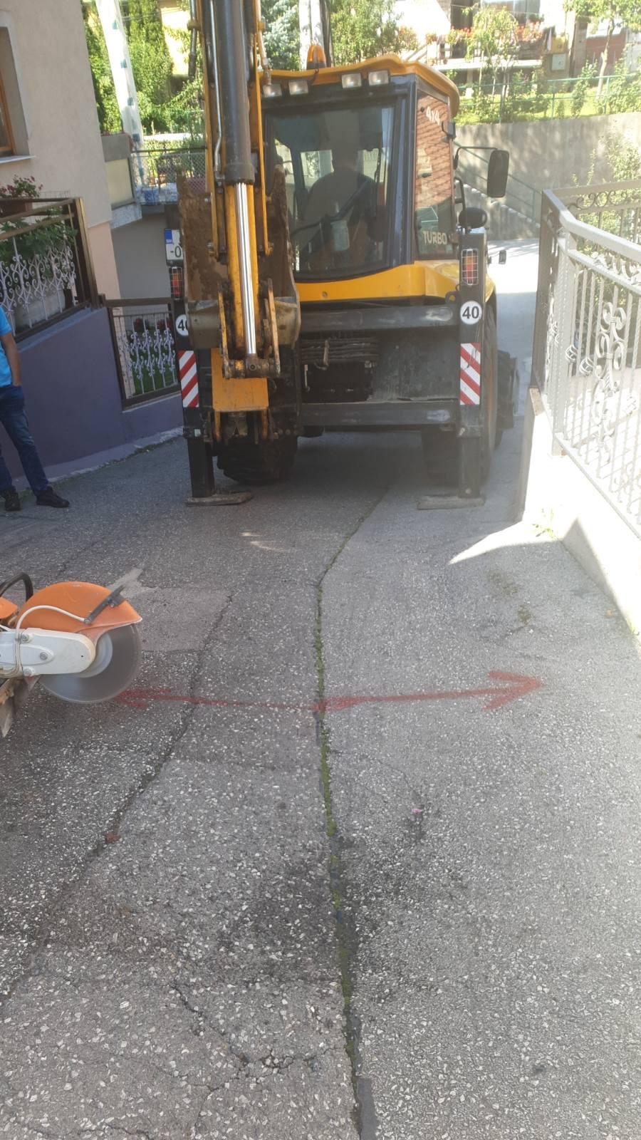 Služba za održavanje vodovodne mreže i objekata:  POPRAVKE KVAROVA NA VODOVODNOJ MREŽI