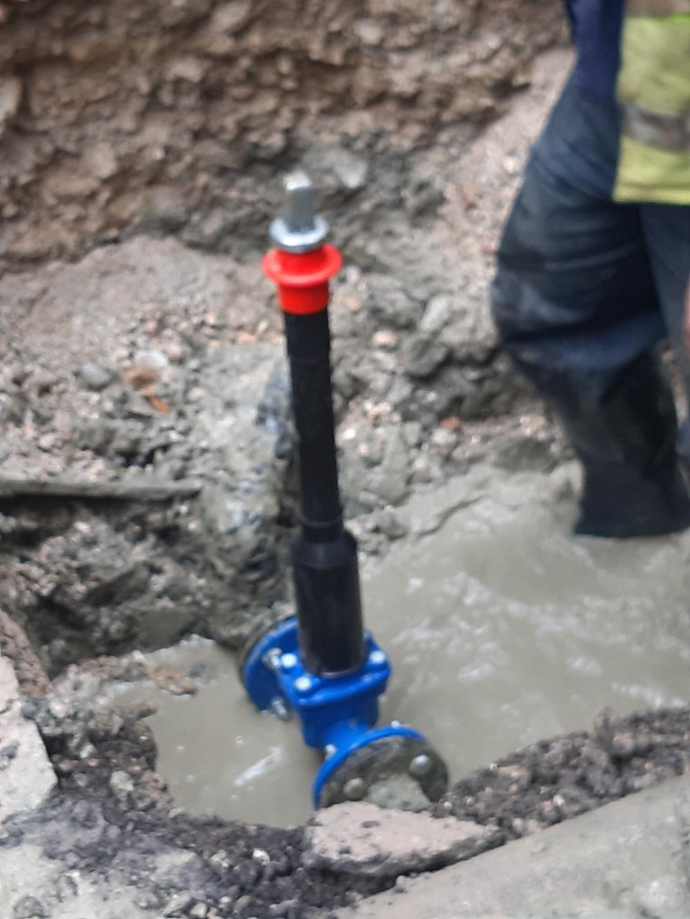 Služba za održavanje vodovodne mreže i objekata:  RADOVI NA VODOVODNOJ MREŽI 