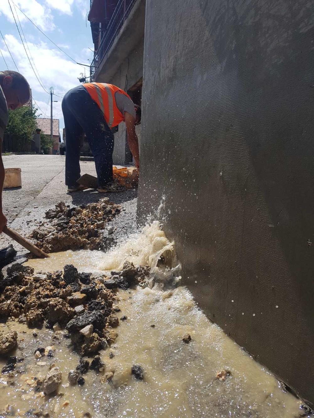  Služba za održavanje vodovodne mreže i objekata:  AKTIVNOSTI NA VODOVODNOJ MREŽI 