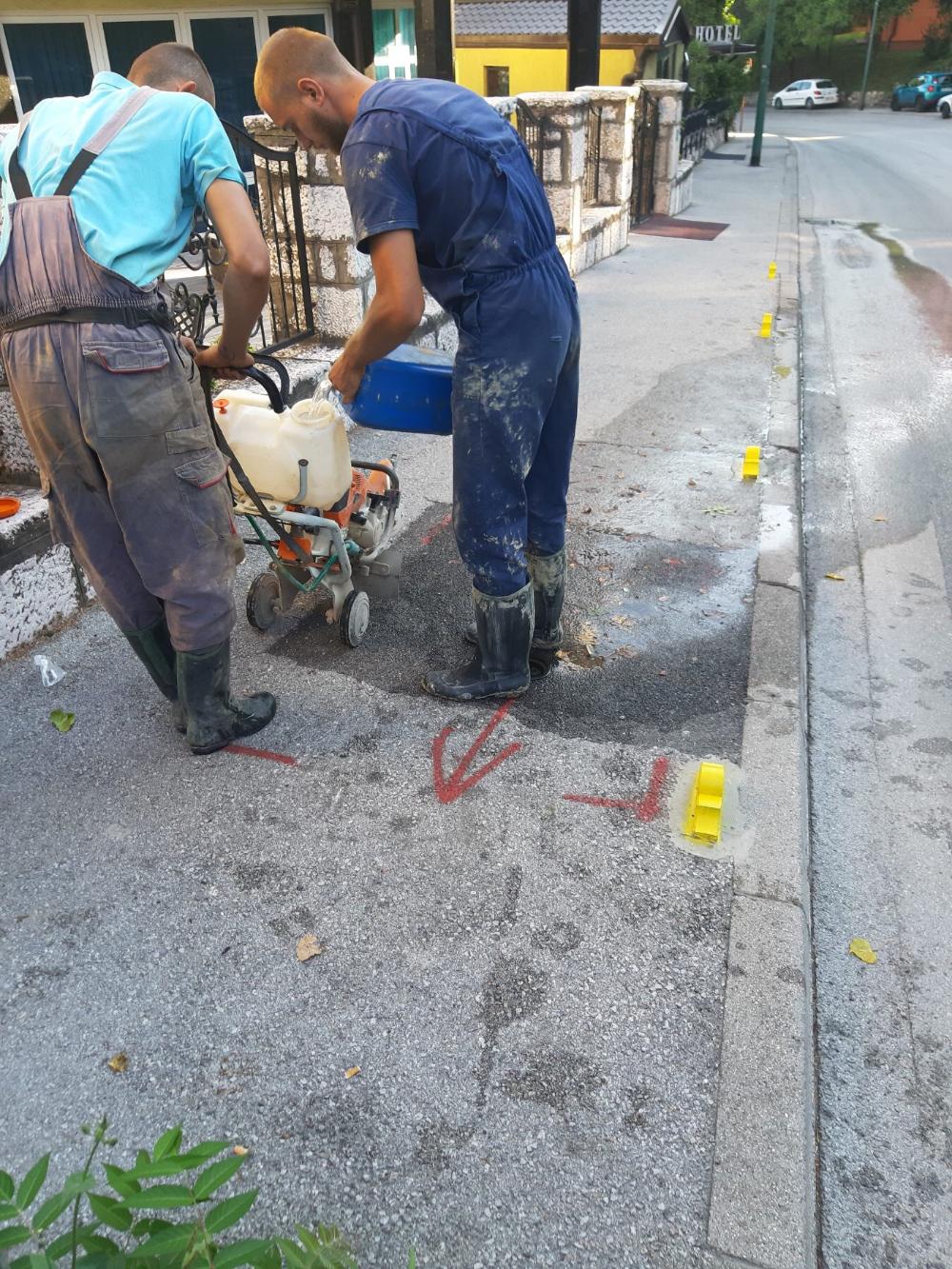 Služba za održavanje vodovodne mreže i objekata:  RADOVI NA VODOVODNOJ MREŽI 