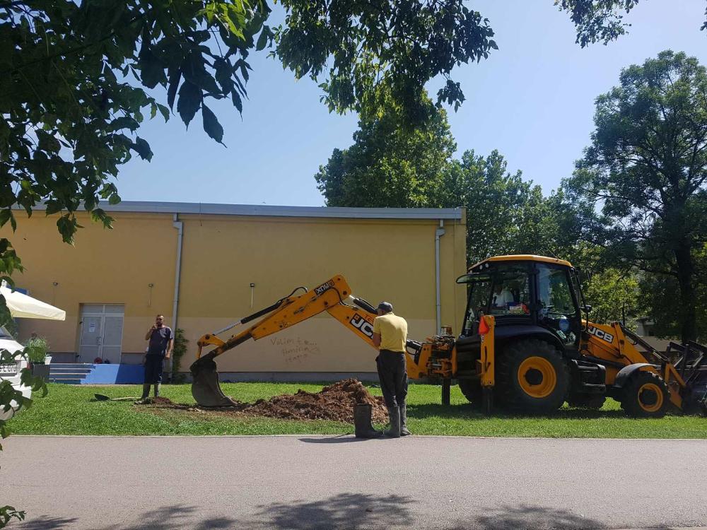 Služba za održavanje vodovodne mreže i objekata:  RADOVI NA VODOVODNOJ MREŽI 