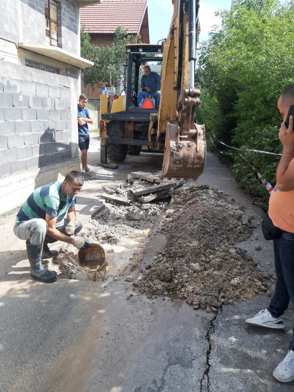 Služba za održavanje vodovodne mreže i objekata:  RADOVI NA VODOVODNOJ MREŽI 