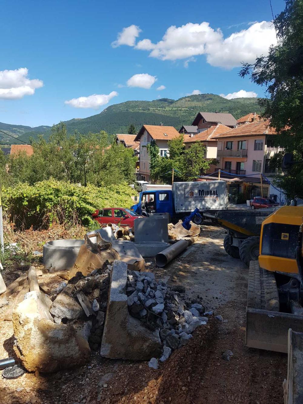 Služba za održavanje vodovodne mreže i objekata:  AKTIVNOSTI NA VODOVODNOJ MREŽI 