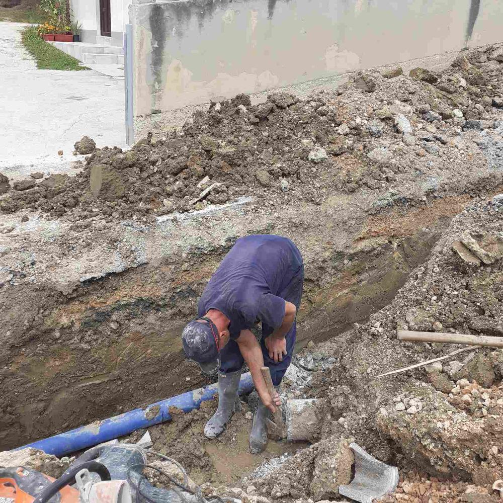 Služba za održavanje kanalizacione mreže i objekata: RADOVI NA KANALIZACIONOJ MREŽI
