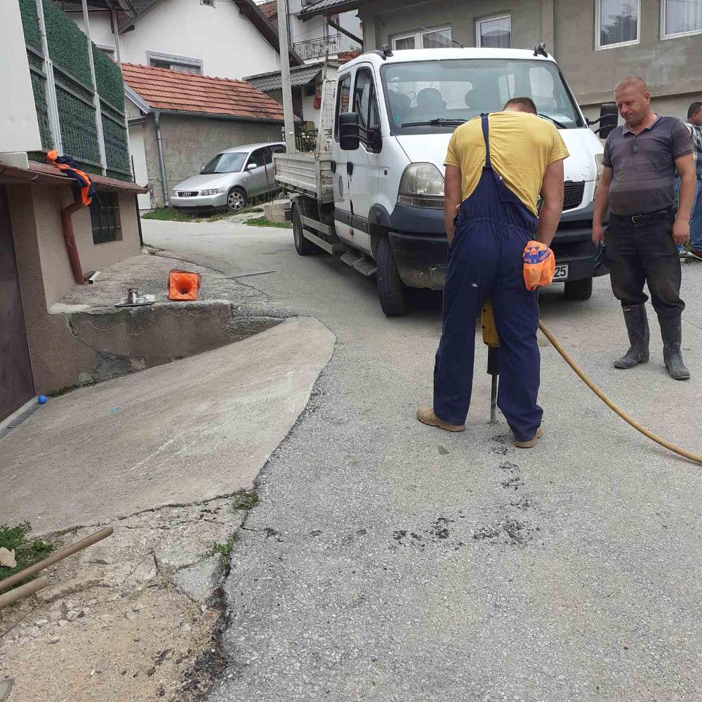 Služba za održavanje kanalizacione mreže i objekata: IZRADA I MONTAŽA KANALIZACIONIH PRIKLJUČAKA