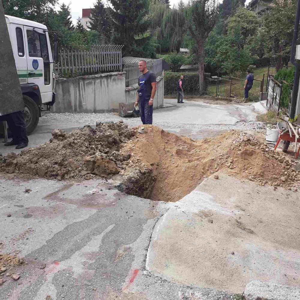 Služba za održavanje kanalizacione mreže i objekata: RADOVI NA KANALIZACIONOJ MREŽI