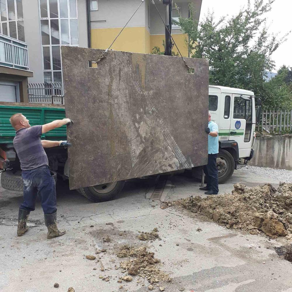 Služba za održavanje kanalizacione mreže i objekata: RADOVI NA KANALIZACIONOJ MREŽI