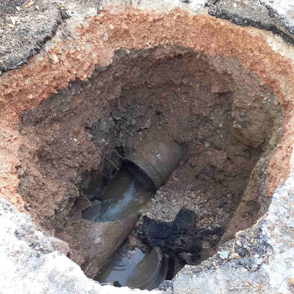 Služba za održavanje kanalizacione mreže i objekata: RADOVI NA KANALIZACIONOJ MREŽI