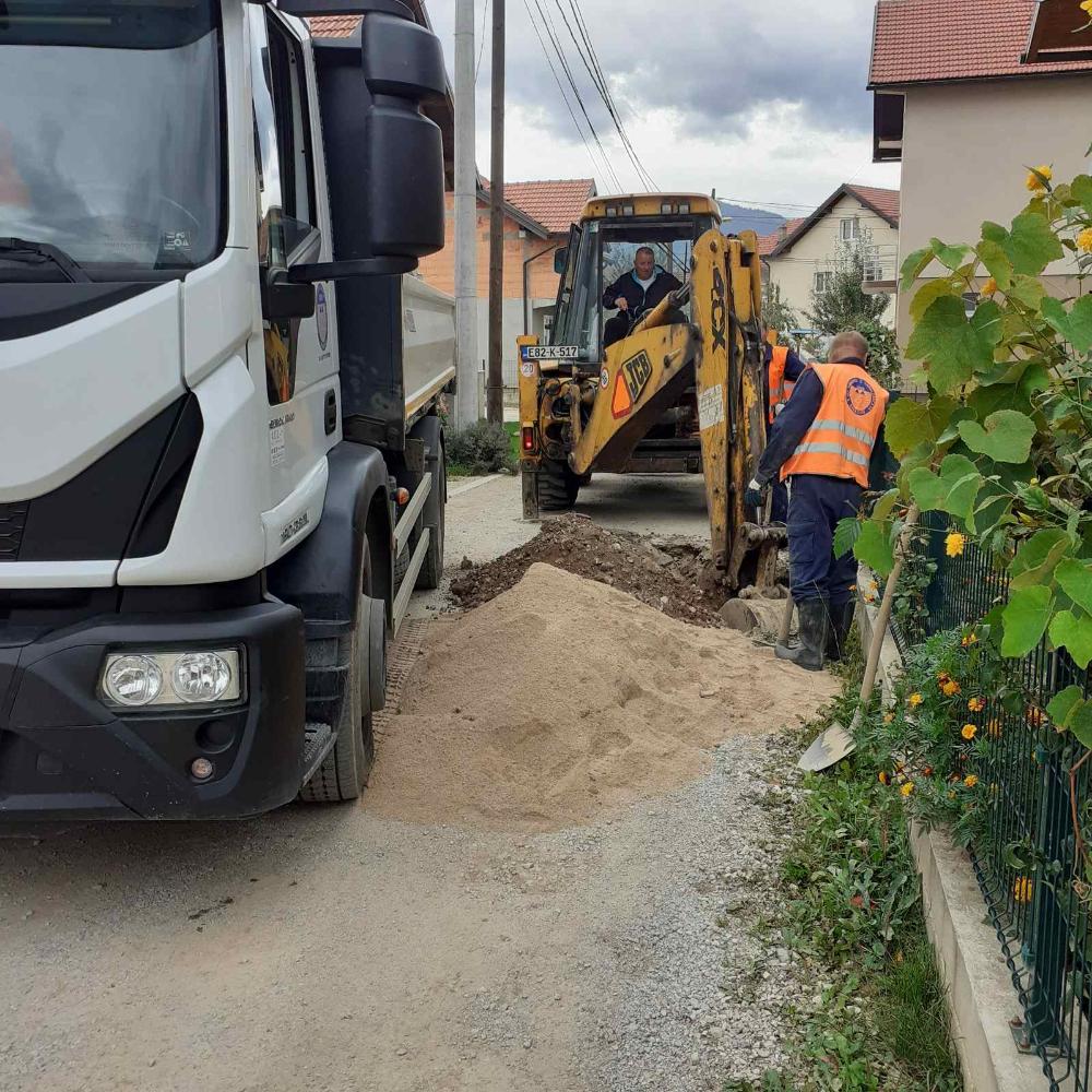Služba za održavanje kanalizacione mreže i objekata: RADOVI NA KANALIZACIONOJ MREŽI
