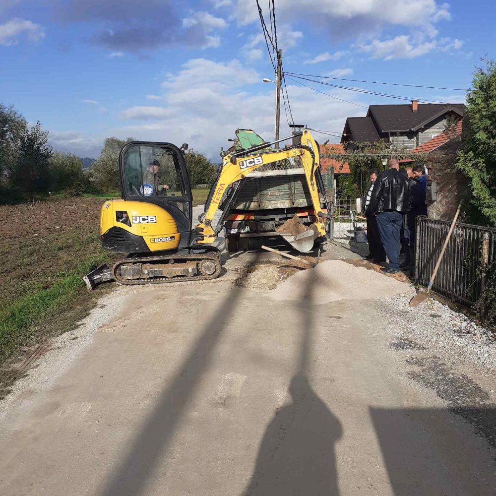 Služba za održavanje kanalizacione mreže i objekata: RADOVI NA KANALIZACIONOJ MREŽI