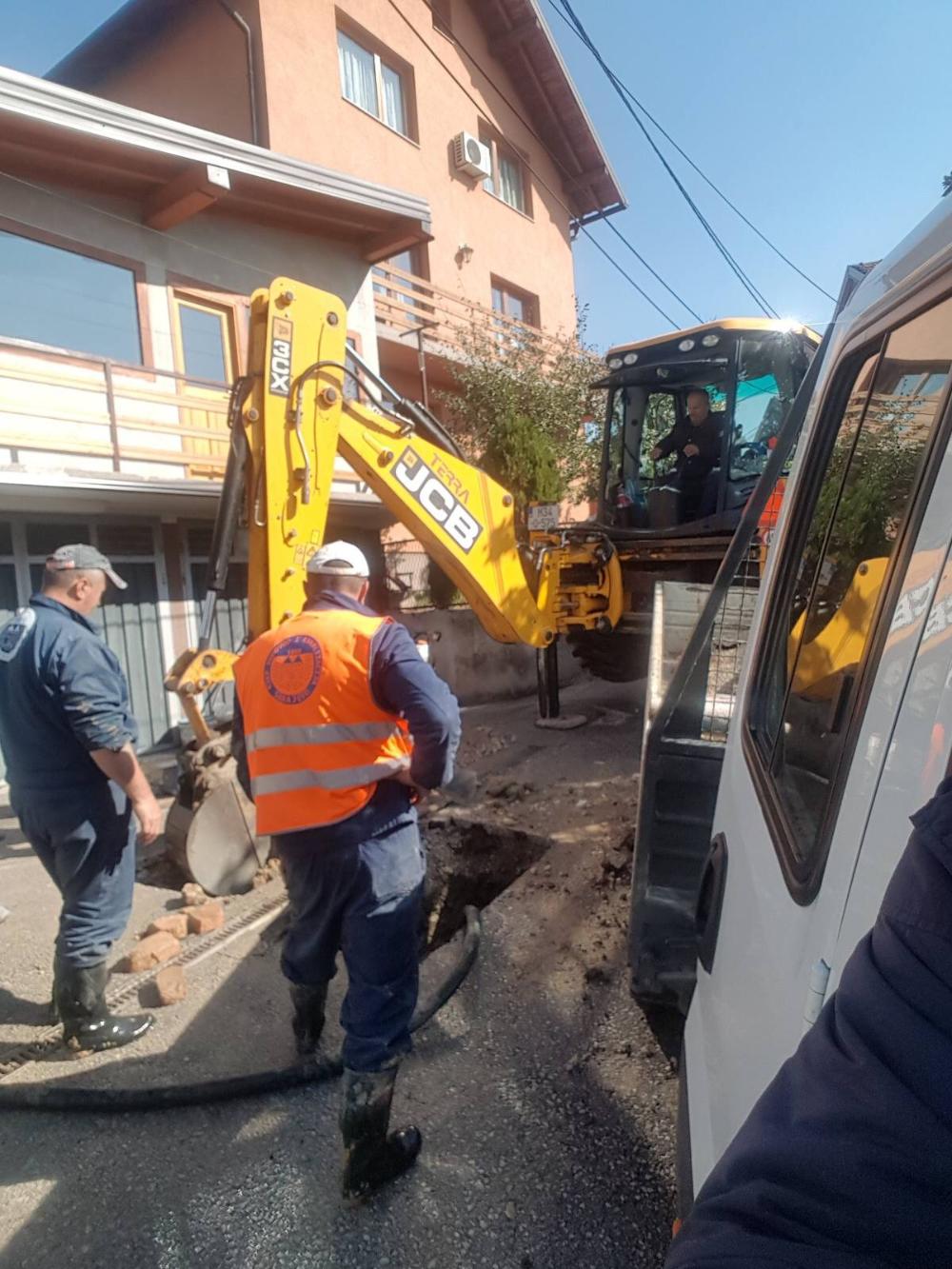 Služba za održavanje vodovodne mreže i objekata:  RADOVI NA VODOVODNOJ MREŽI