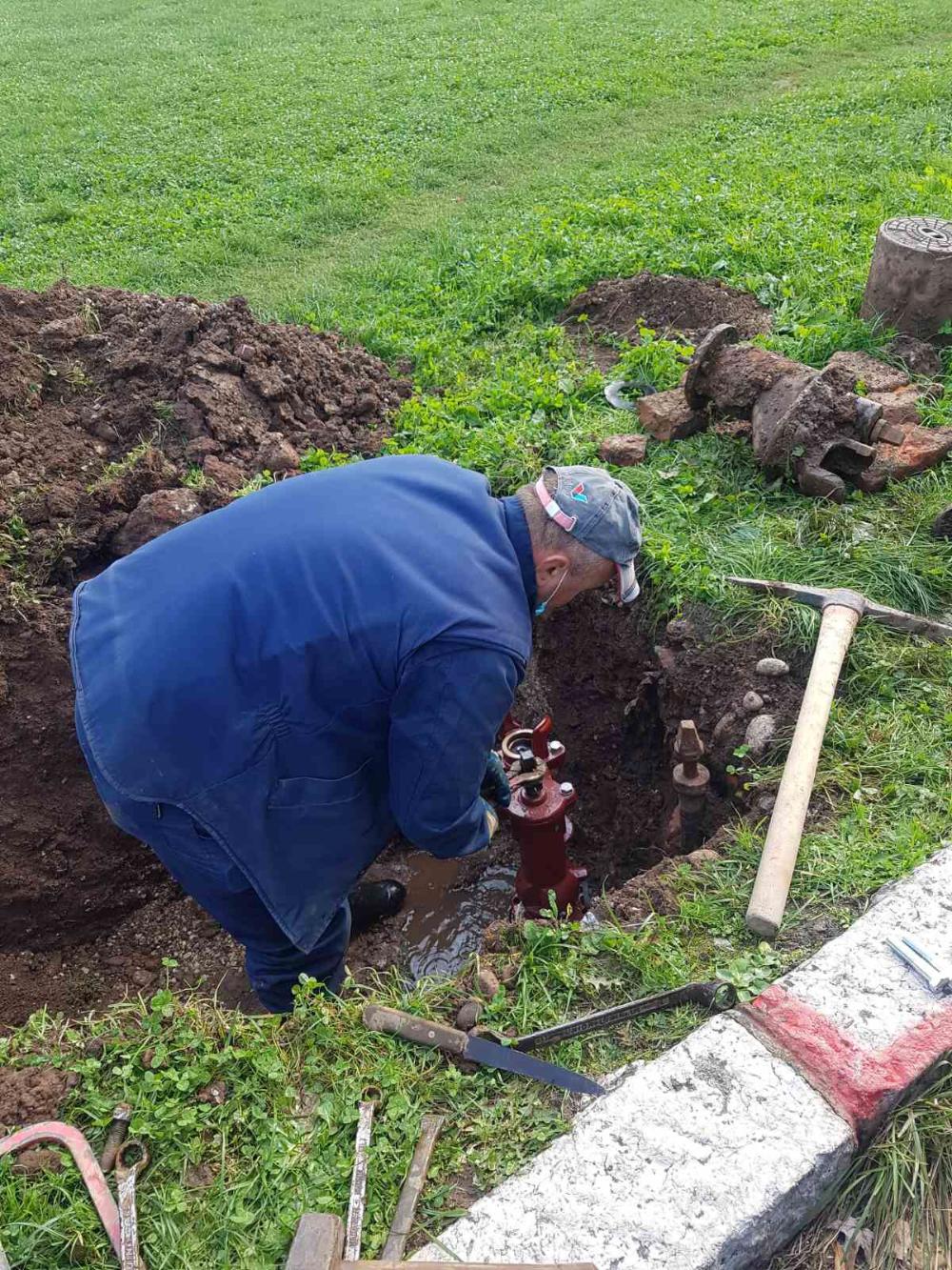 Služba za održavanje vodovodne mreže i objekata:  RADOVI NA VODOVODNOJ MREŽI