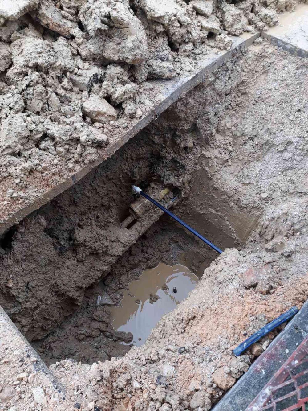 Služba za održavanje vodovodne mreže i objekata:  RADOVI NA VODOVODNOJ MREŽI