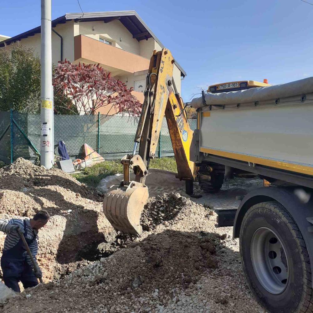 Služba za održavanje kanalizacione mreže i objekata: RADOVI NA KANALIZACIONOJ MREŽI