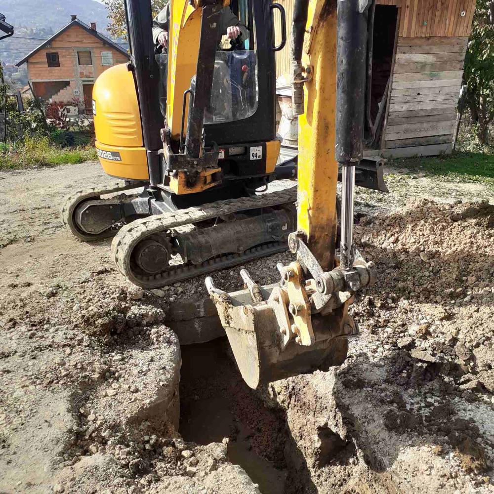 Služba za održavanje kanalizacione mreže i objekata: RADOVI NA KANALIZACIONOJ MREŽI