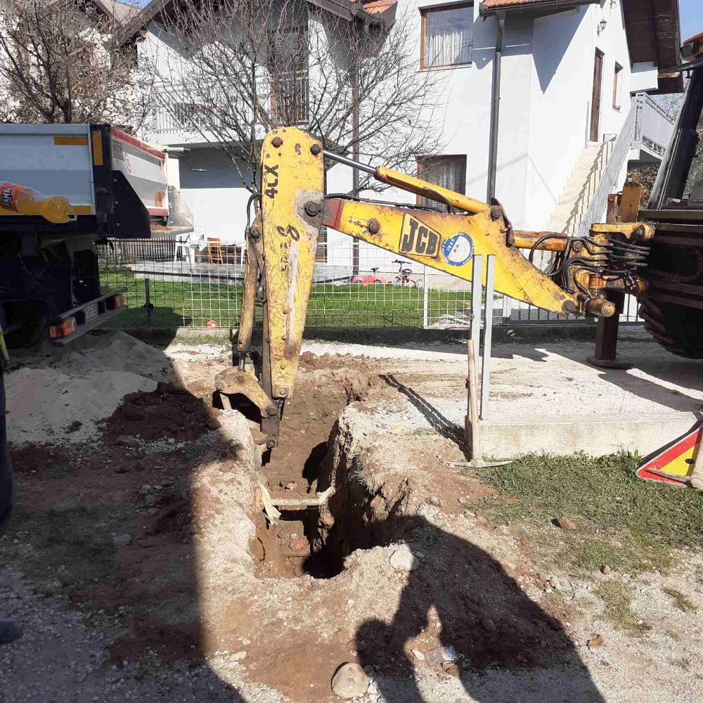 Služba za održavanje kanalizacione mreže i objekata: RADOVI NA KANALIZACIONOJ MREŽI