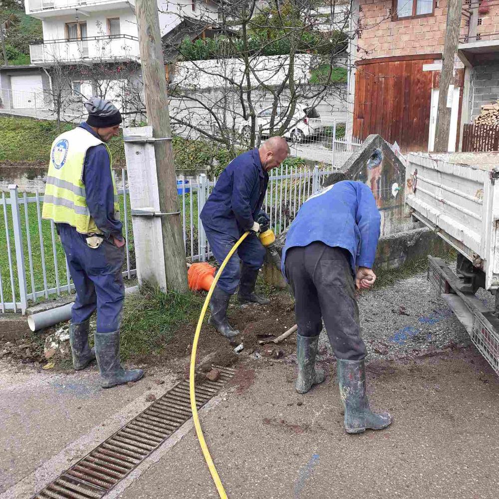Služba za održavanje kanalizacione mreže i objekata: RADOVI NA KANALIZACIONOJ MREŽI