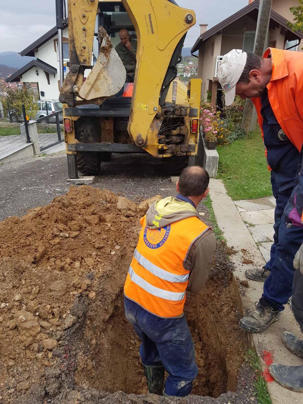Služba za održavanje vodovodne mreže i objekata:  RADOVI NA VODOVODNOJ MREŽI