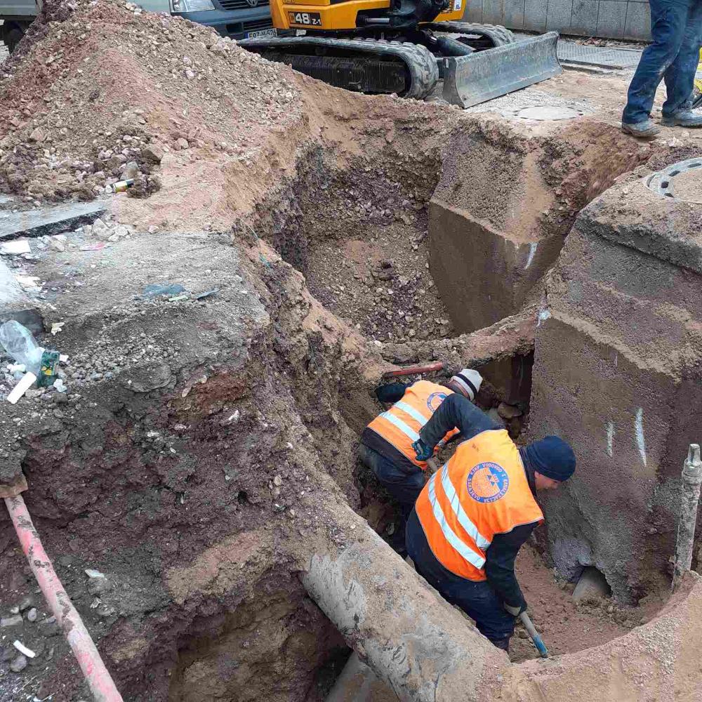 Služba za održavanje kanalizacione mreže i objekata: RADOVI NA KANALIZACIONOJ MREŽI