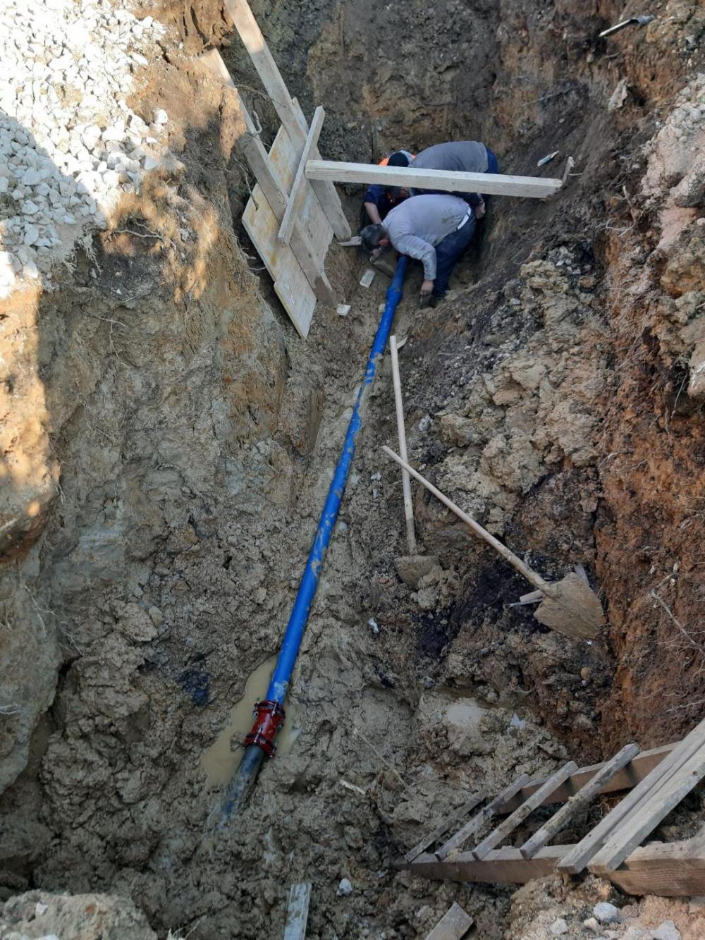 Služba za održavanje vodovodne mreže i objekata:  RADOVI NA VODOVODNOJ MREŽI