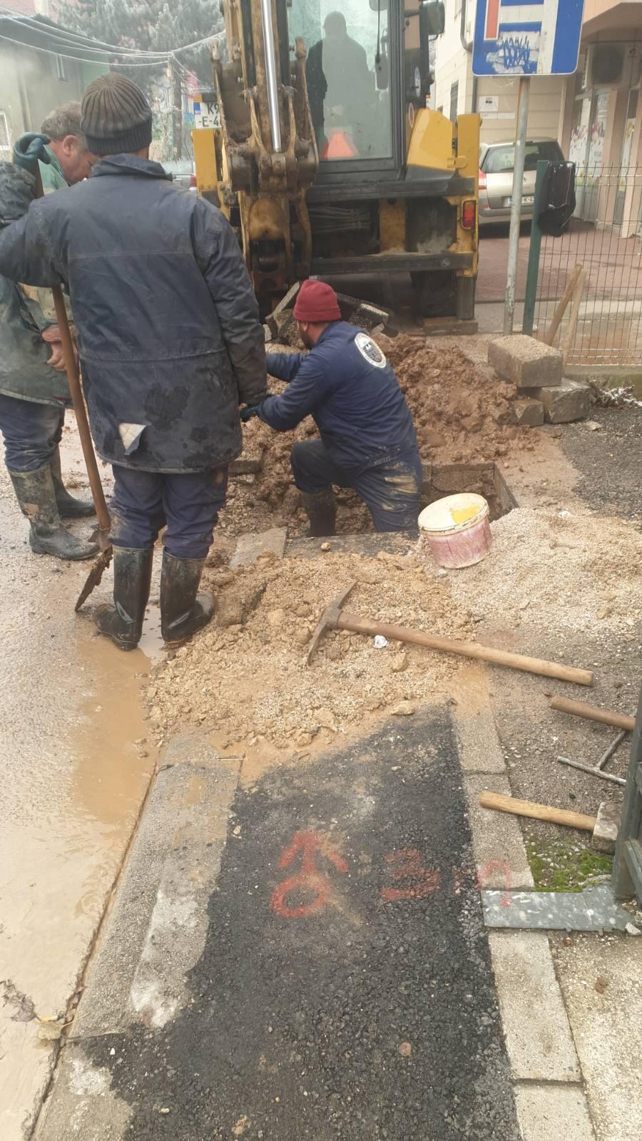 Služba za održavanje vodovodne mreže i objekata:  RADOVI NA VODOVODNOJ MREŽI