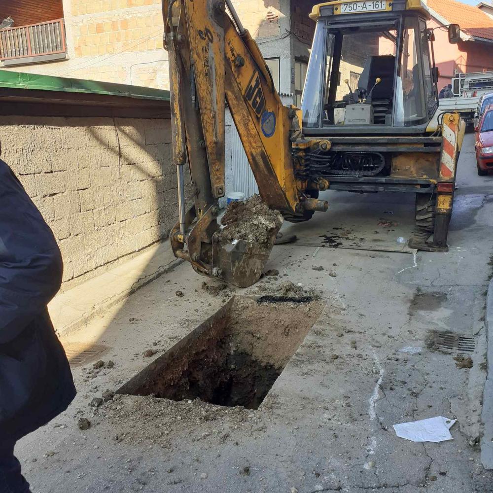 Služba za održavanje kanalizacione mreže i objekata: RADOVI NA KANALIZACIONOJ MREŽI