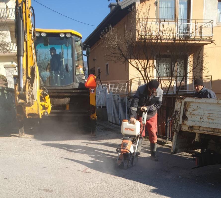 Služba za održavanje vodovodne mreže i objekata:  RADOVI NA VODOVODNOJ MREŽI