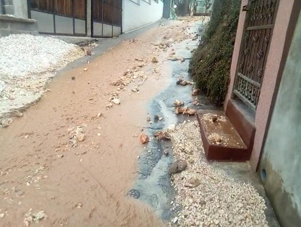 Služba za održavanje vodovodne mreže i objekata:  RADOVI NA VODOVODNOJ MREŽI