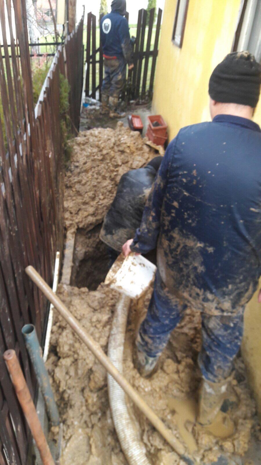 Služba za održavanje vodovodne mreže i objekata:  RADOVI NA VODOVODNOJ MREŽI