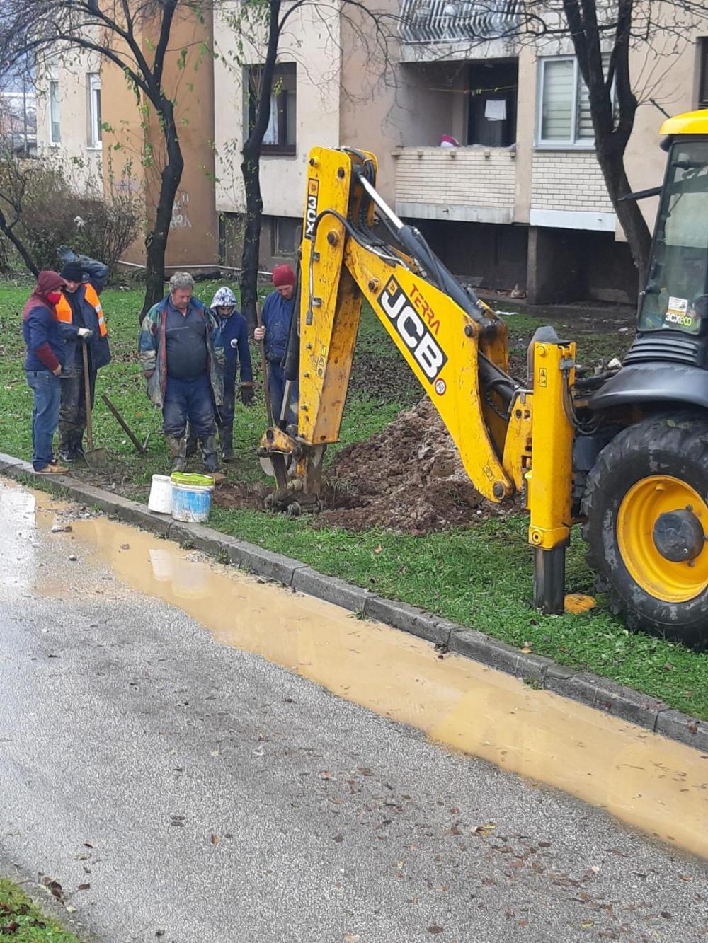 Služba za održavanje vodovodne mreže i objekata:  RADOVI NA VODOVODNOJ MREŽI