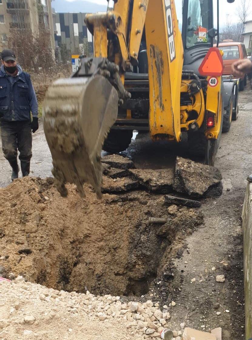 Služba za održavanje vodovodne mreže i objekata:  RADOVI NA VODOVODNOJ MREŽI