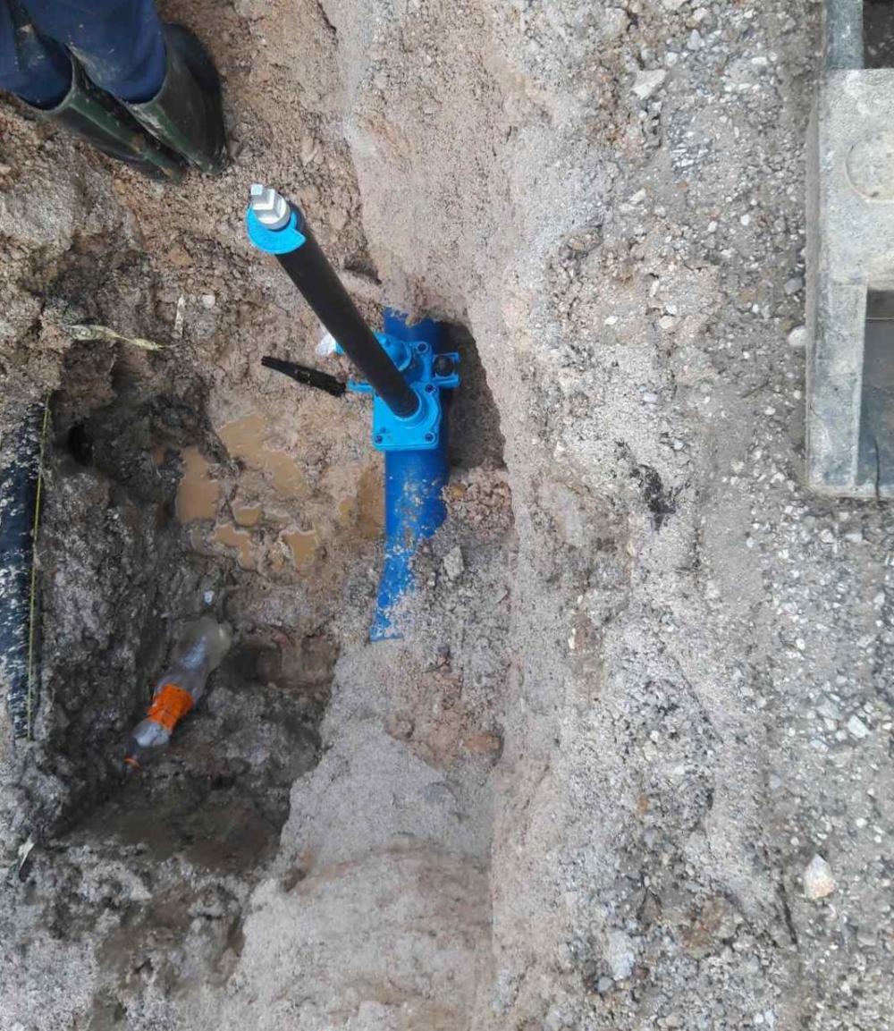 Služba za održavanje vodovodne mreže i objekata:  RADOVI NA VODOVODNOJ MREŽI