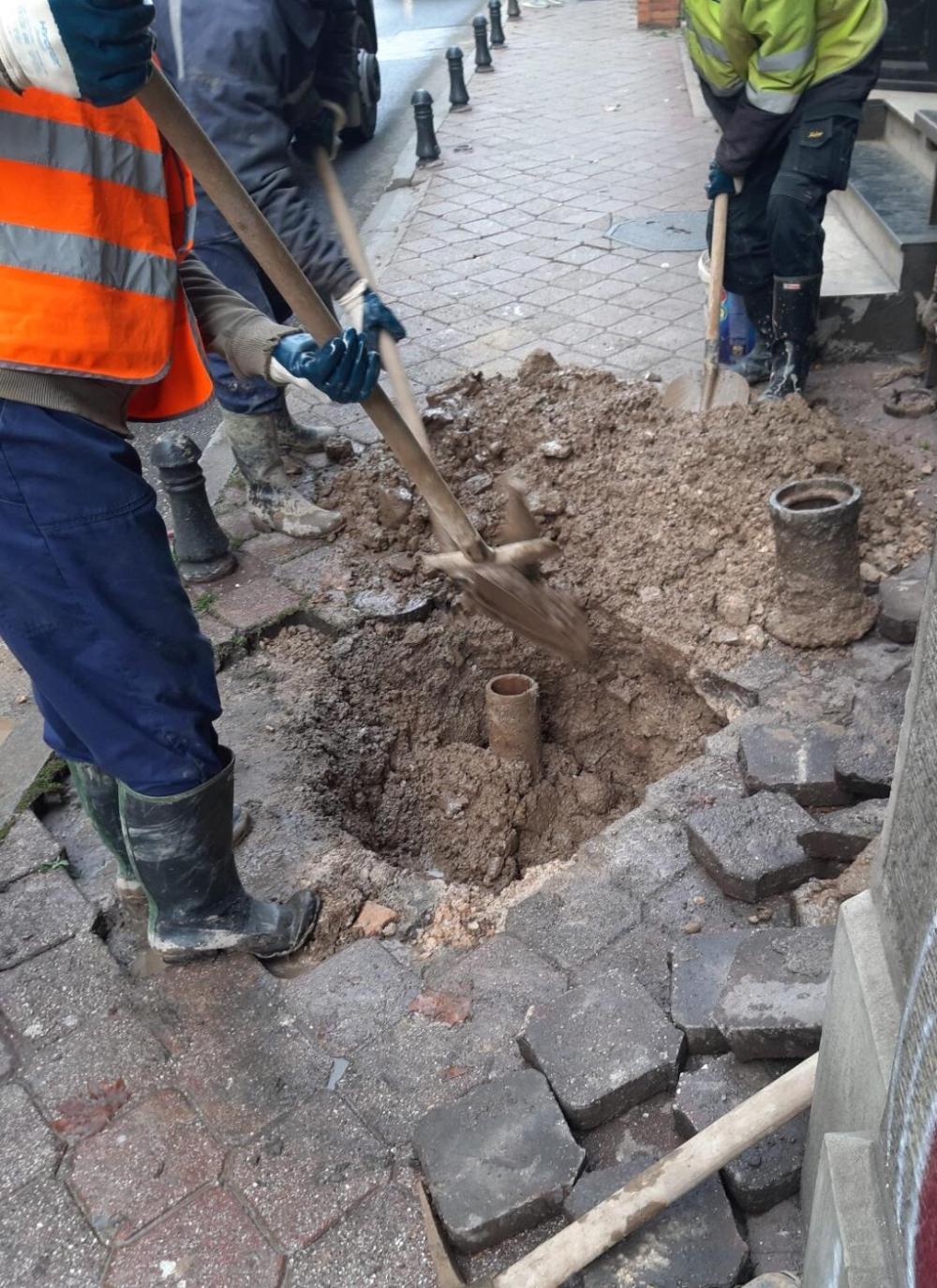 Služba za održavanje vodovodne mreže i objekata:  RADOVI NA VODOVODNOJ MREŽI