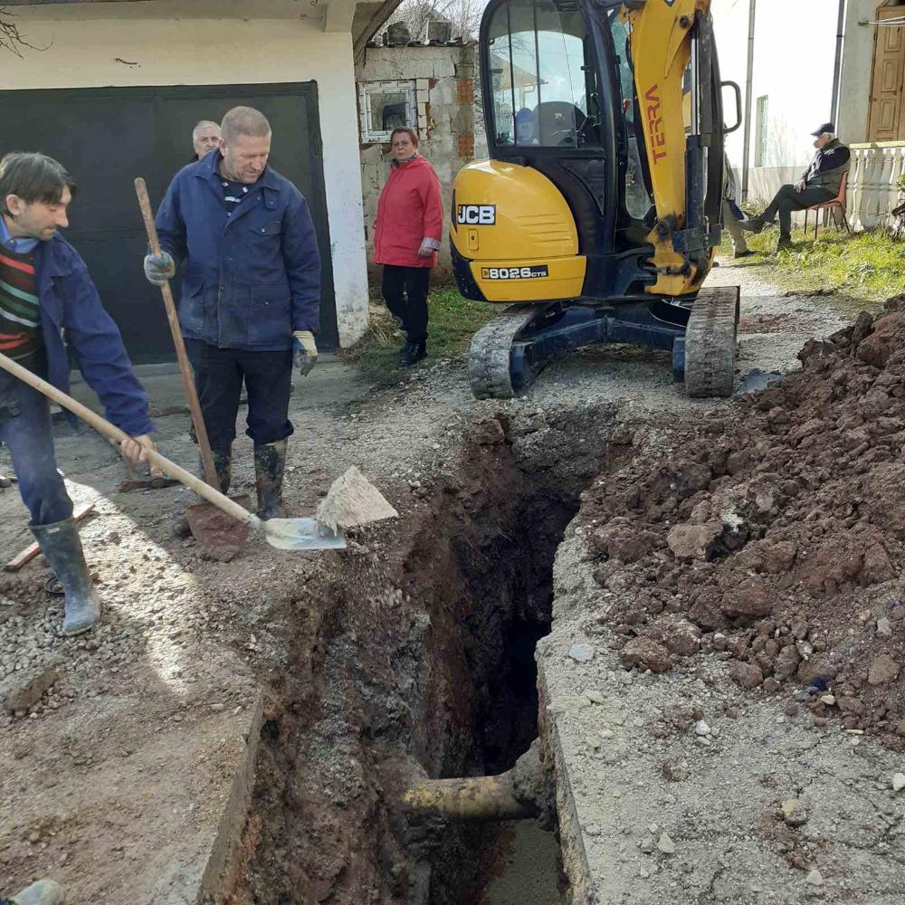 Služba za održavanje kanalizacione mreže i objekata: RADOVI NA KANALIZACIONOJ MREŽI