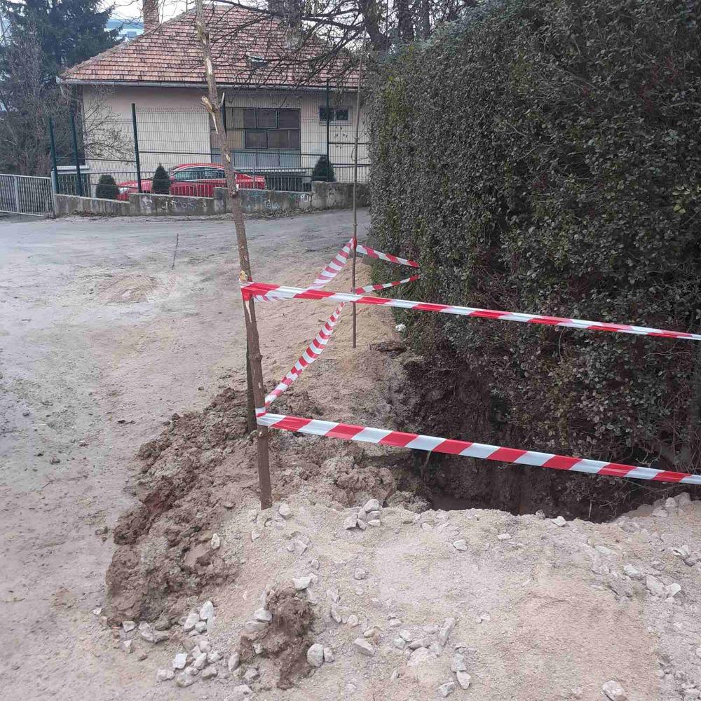 Služba za održavanje kanalizacione mreže i objekata: RADOVI NA KANALIZACIONOJ MREŽI