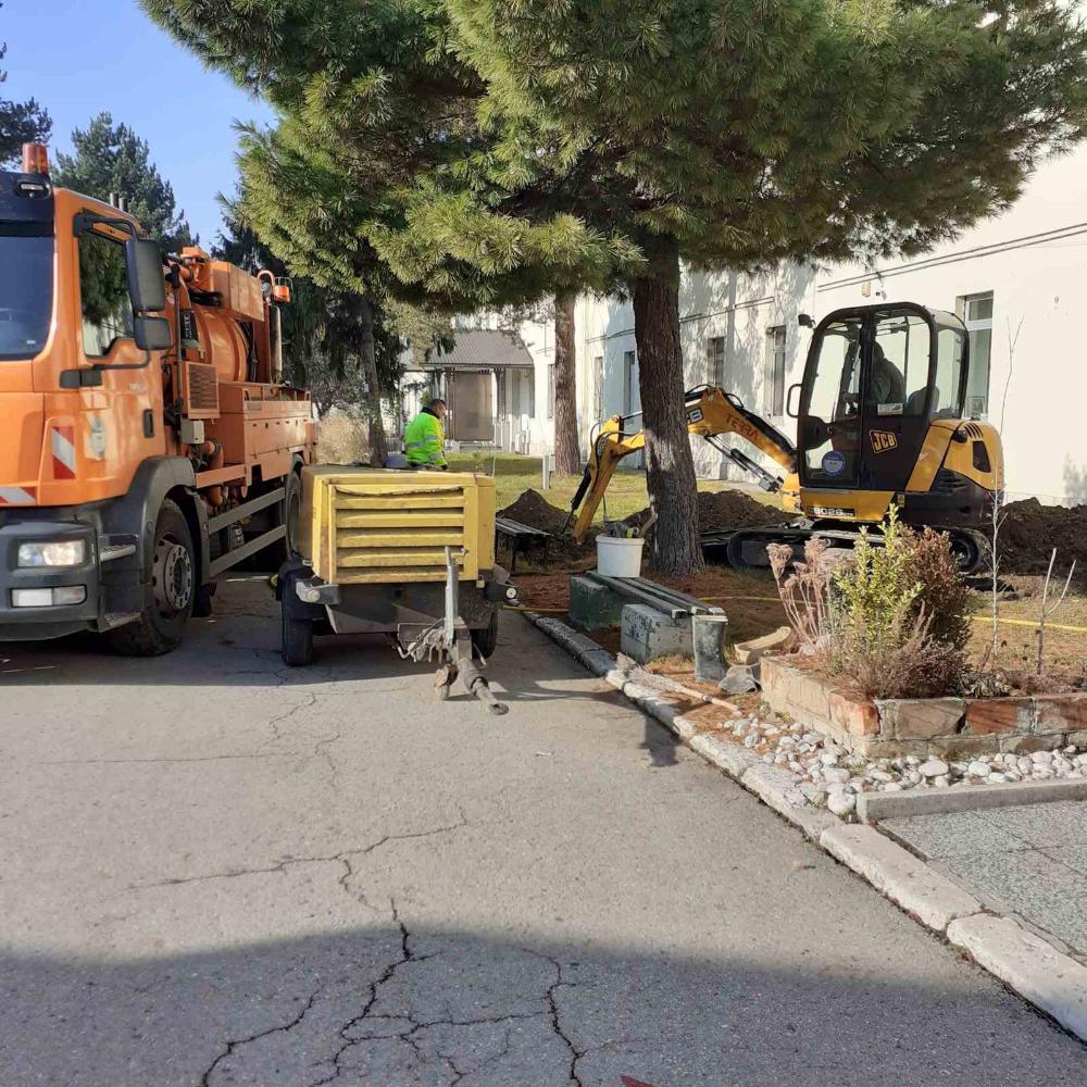 Služba za održavanje kanalizacione mreže i objekata: RADOVI NA KANALIZACIONOJ MREŽI