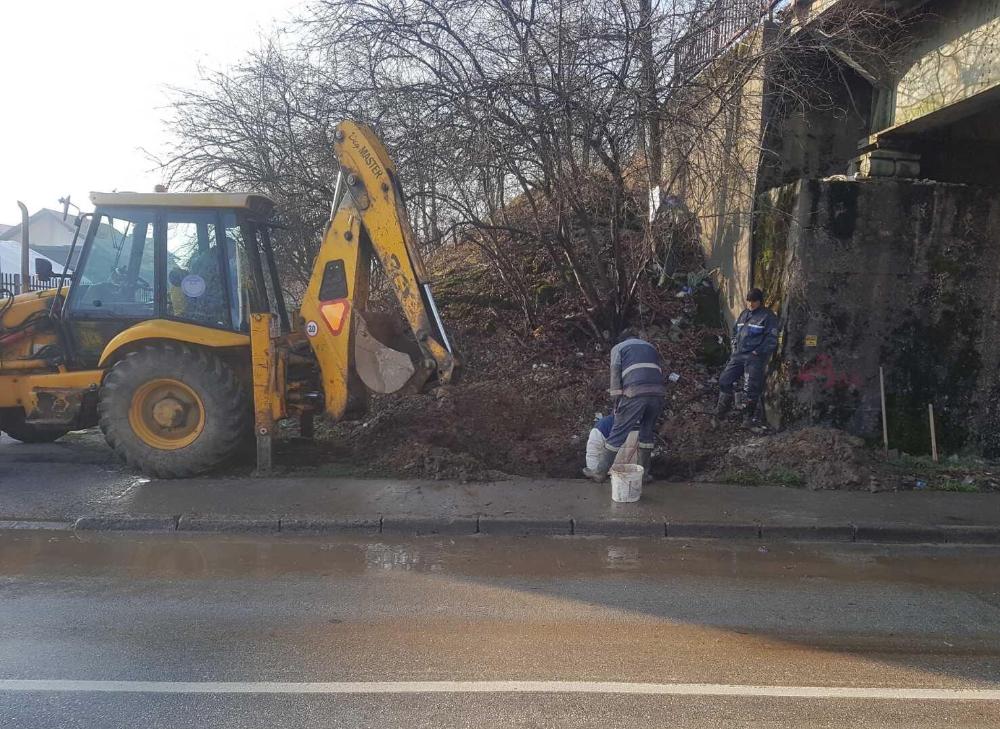 Služba za održavanje vodovodne mreže i objekata:  RADOVI NA VODOVODNOJ MREŽI