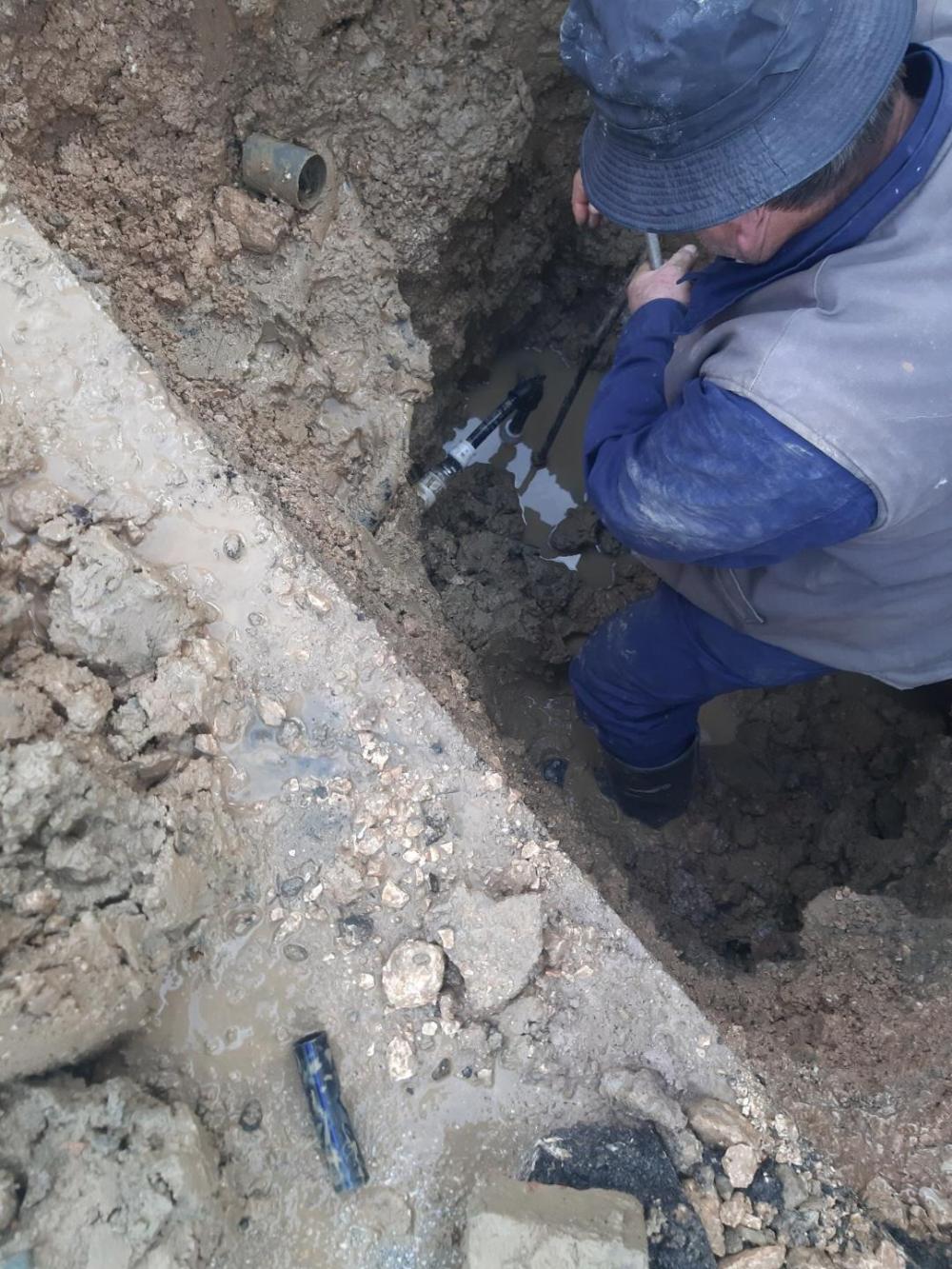 Služba za održavanje vodovodne mreže i objekata:  RADOVI NA VODOVODNOJ MREŽI