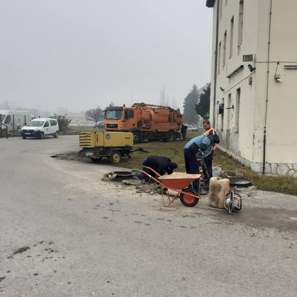 Služba za održavanje kanalizacione mreže i objekata: RADOVI NA KANALIZACIONOJ MREŽI
