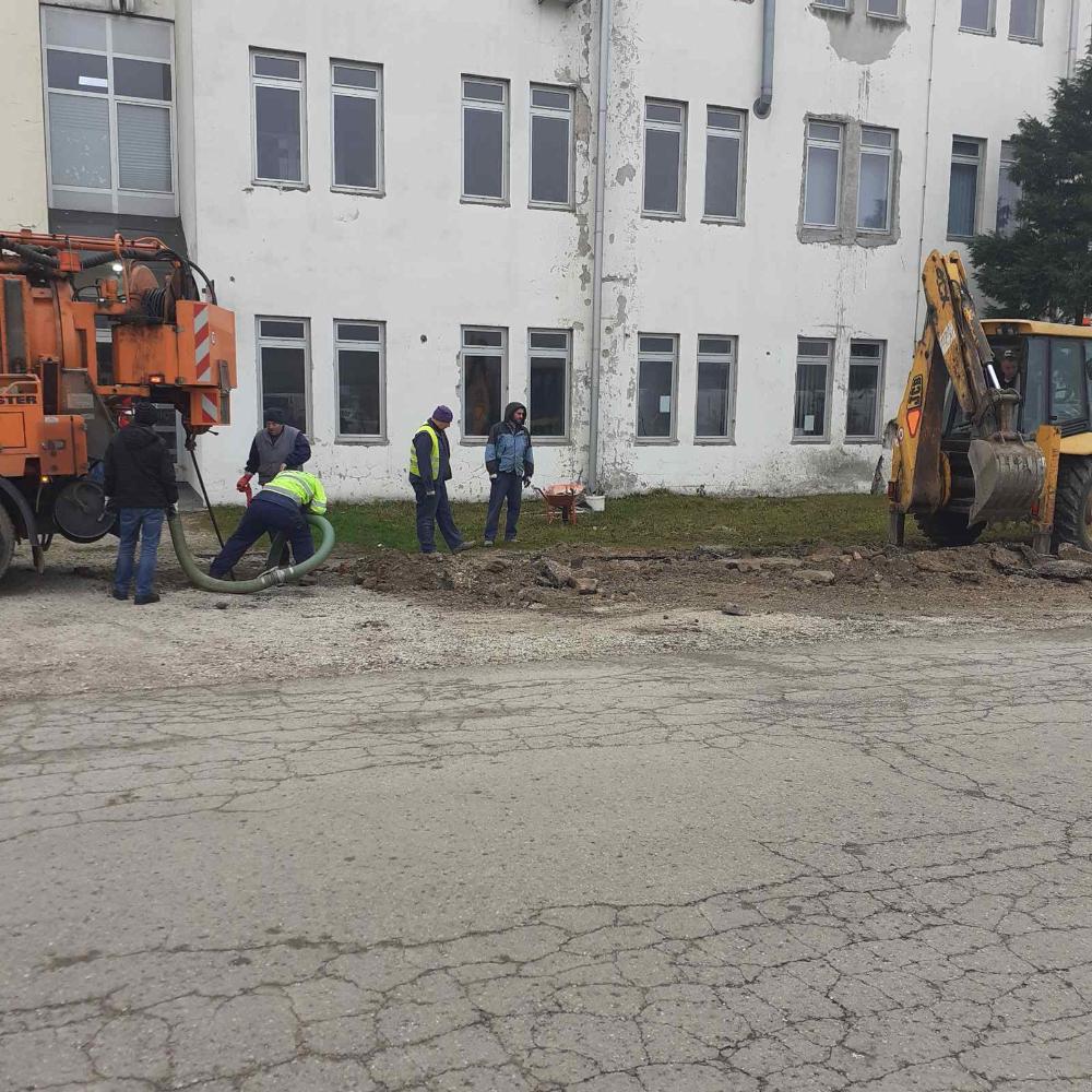 Služba za održavanje kanalizacione mreže i objekata: RADOVI NA KANALIZACIONOJ MREŽI