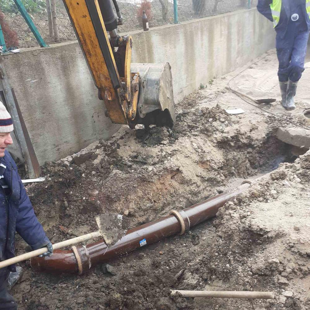 Služba za održavanje kanalizacione mreže i objekata: RADOVI NA KANALIZACIONOJ MREŽI