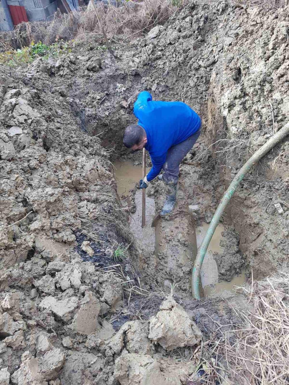 Služba za održavanje vodovodne mreže i objekata:  RADOVI NA VODOVODNOJ MREŽI