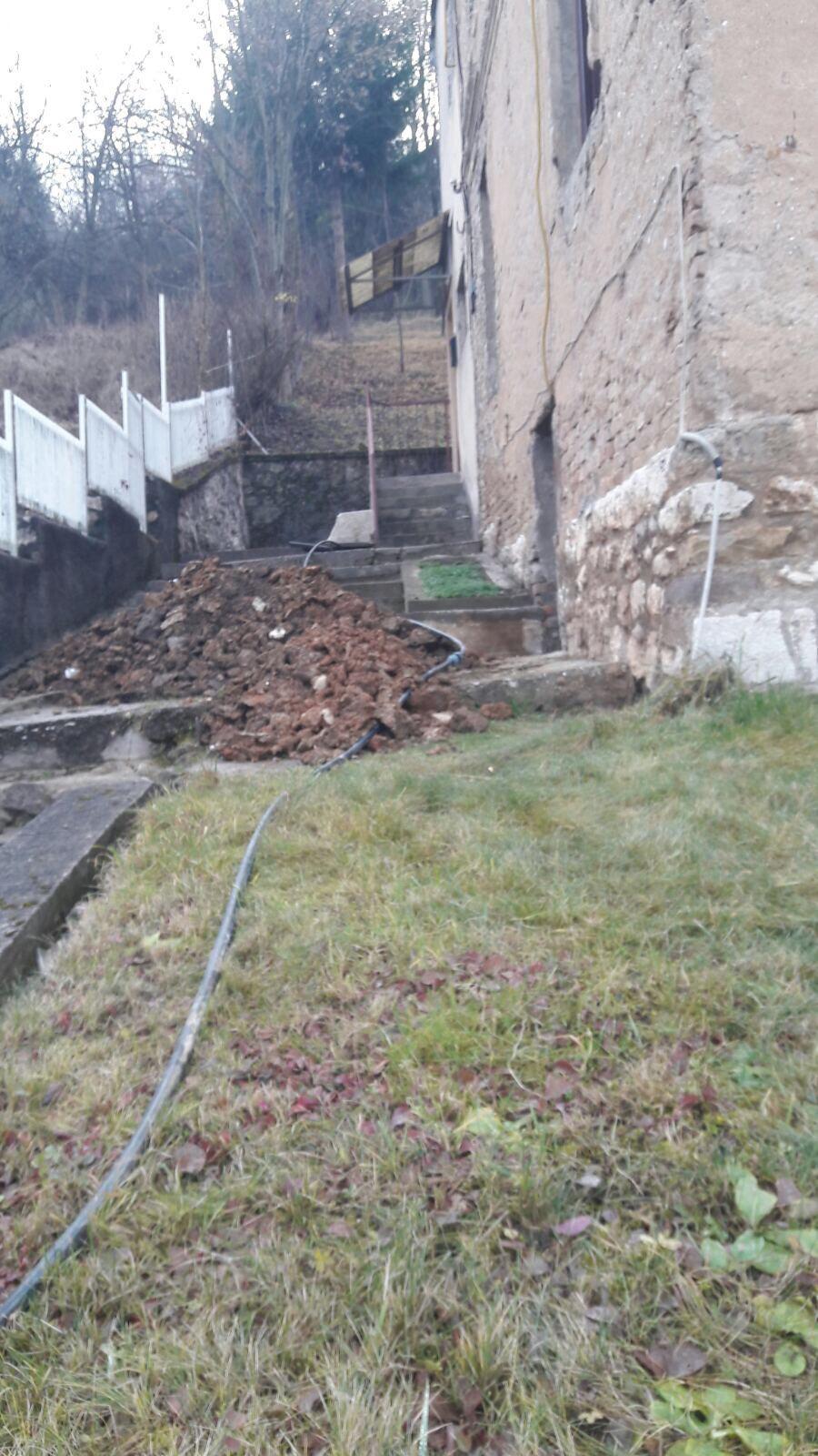 Služba za održavanje vodovodne mreže i objekata:  RADOVI NA VODOVODNOJ MREŽI