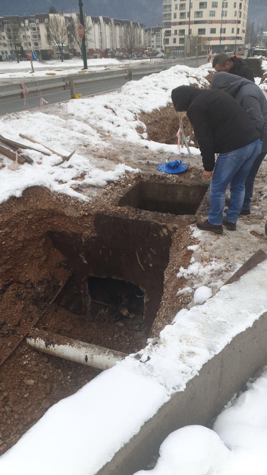 Služba za održavanje vodovodne mreže i objekata:  RADOVI NA VODOVODNOJ MREŽI