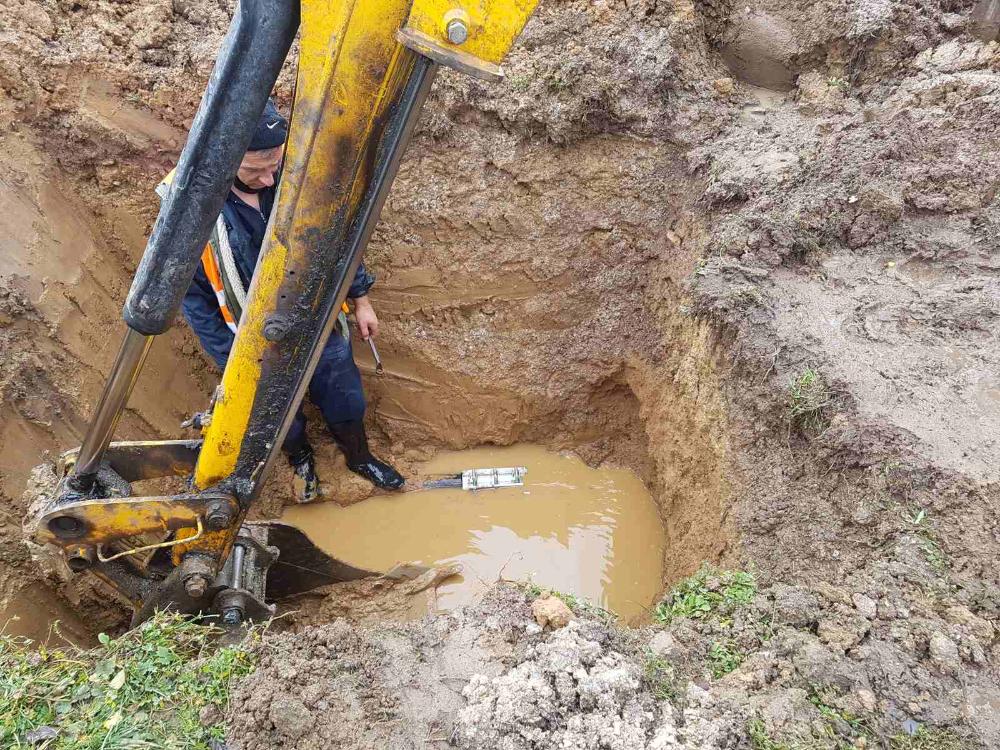 Služba za održavanje vodovodne mreže i objekata:  RADOVI NA VODOVODNOJ MREŽI
